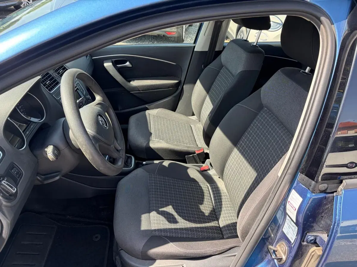 Volkswagen Polo usata a La Spezia (12)