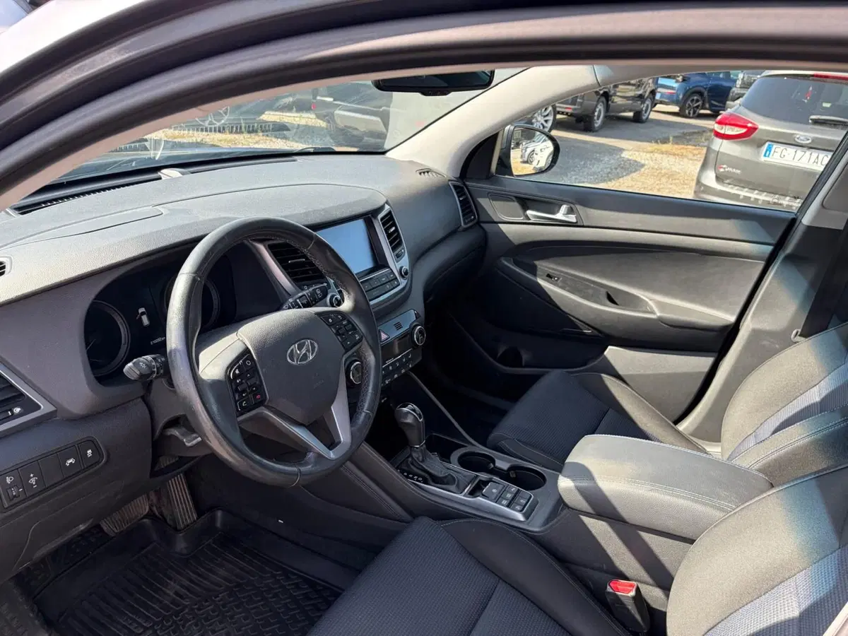 Hyundai Tucson usata a La Spezia (14)