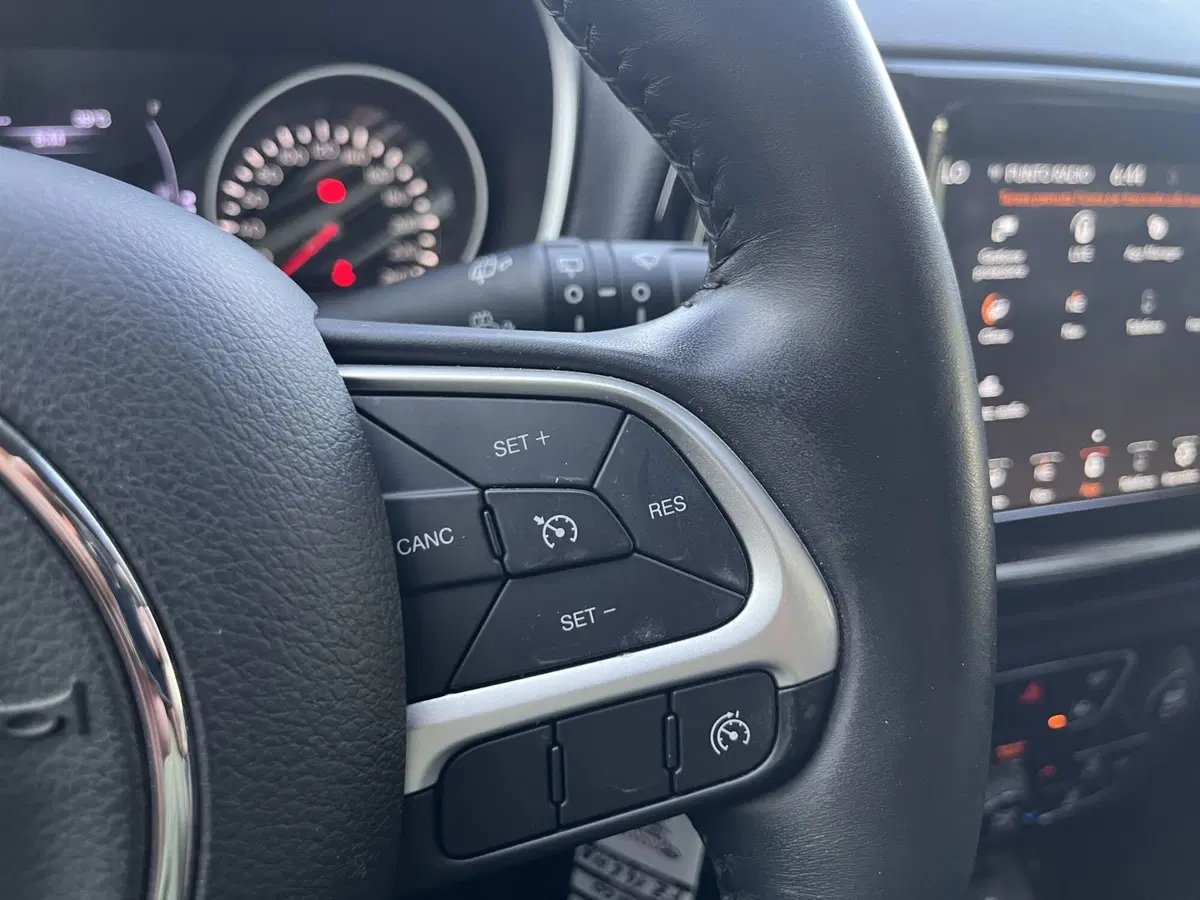Jeep Compass usata a Modena (18)