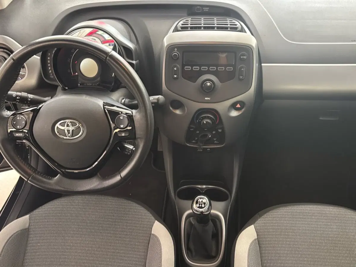 Toyota Aygo usata a Bologna (9)