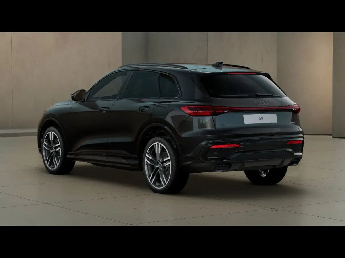 Audi Q5 nuova a Livorno (3)