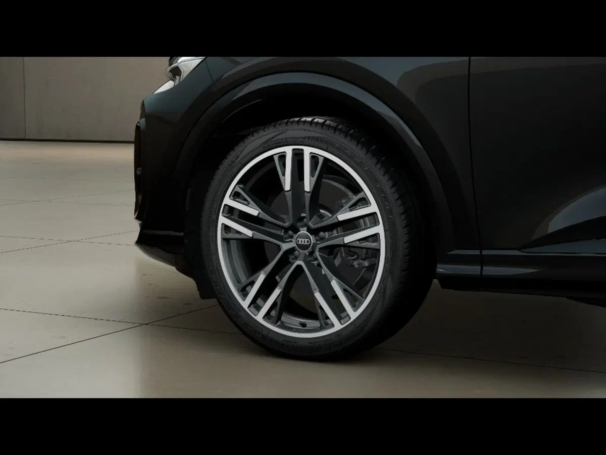 Audi Q5 nuova a Livorno (6)