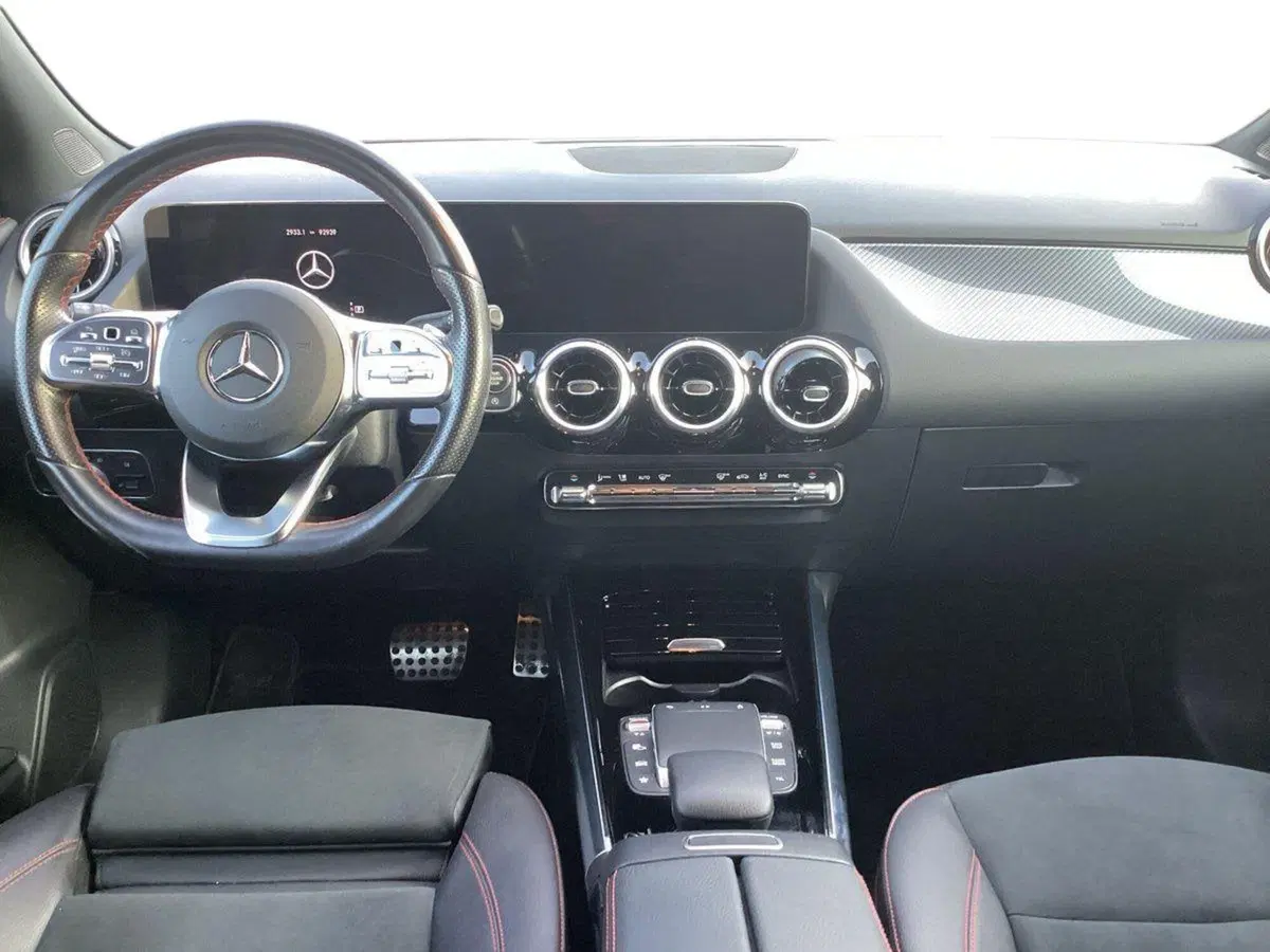 Mercedes-Benz GLA SUV usata a Foggia (9)