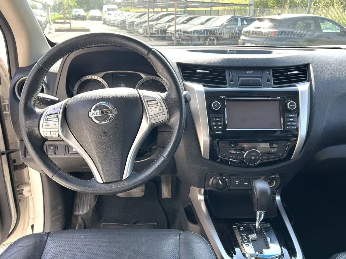 Nissan Navara usata a Ferrara (10)