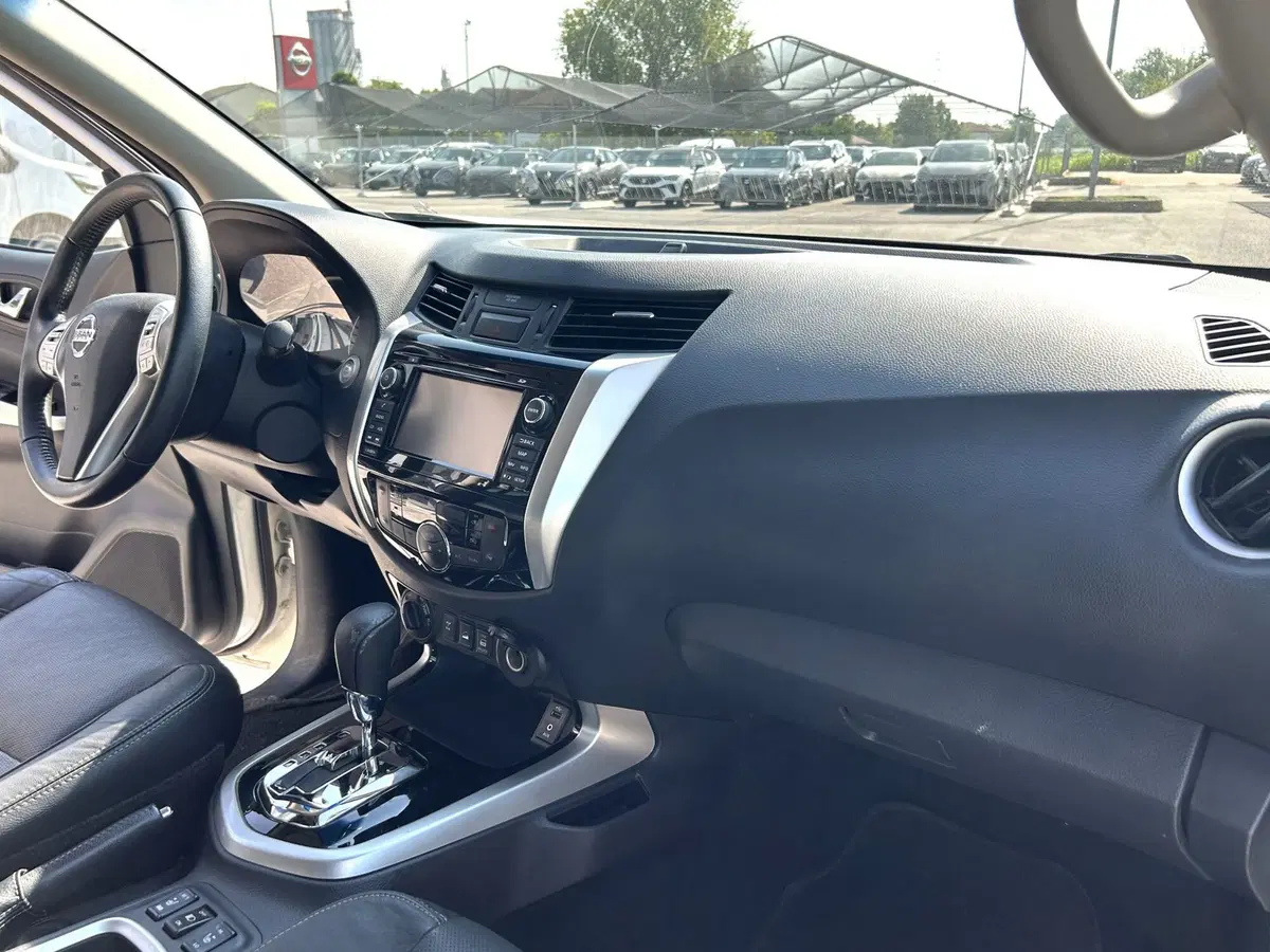 Nissan Navara usata a Ferrara (11)