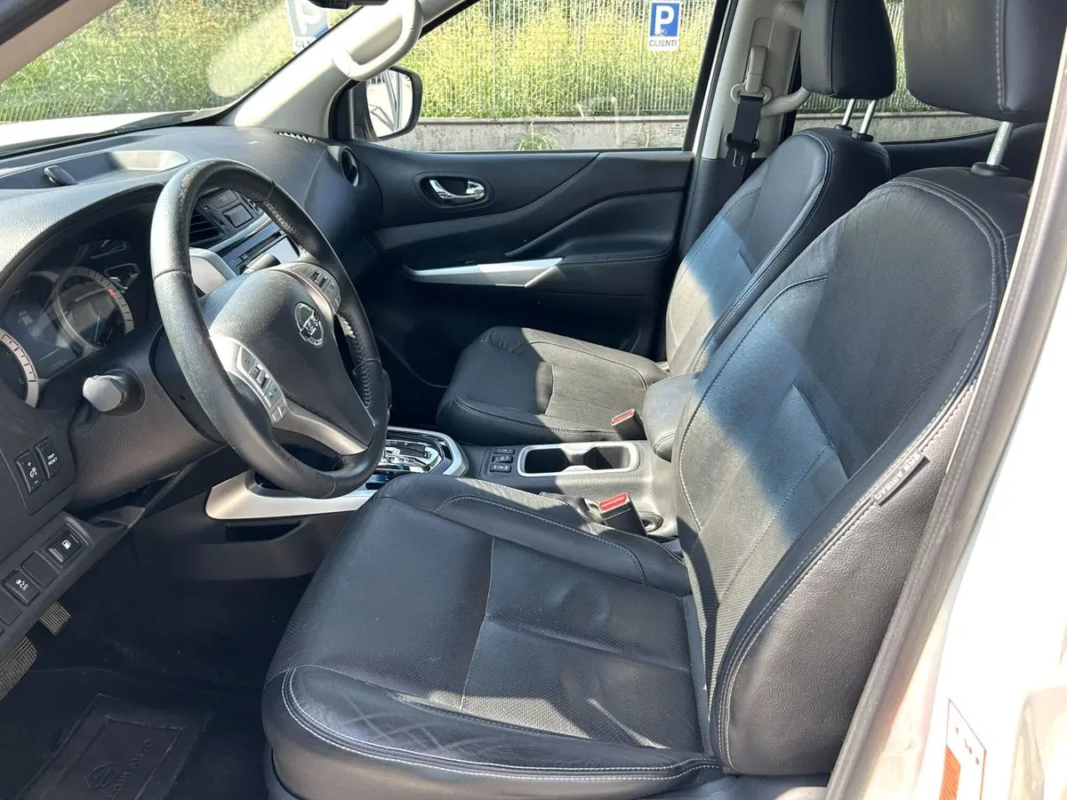 Nissan Navara usata a Ferrara (7)