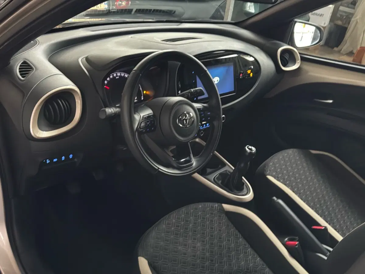 Toyota Aygo X usata a Ferrara (10)