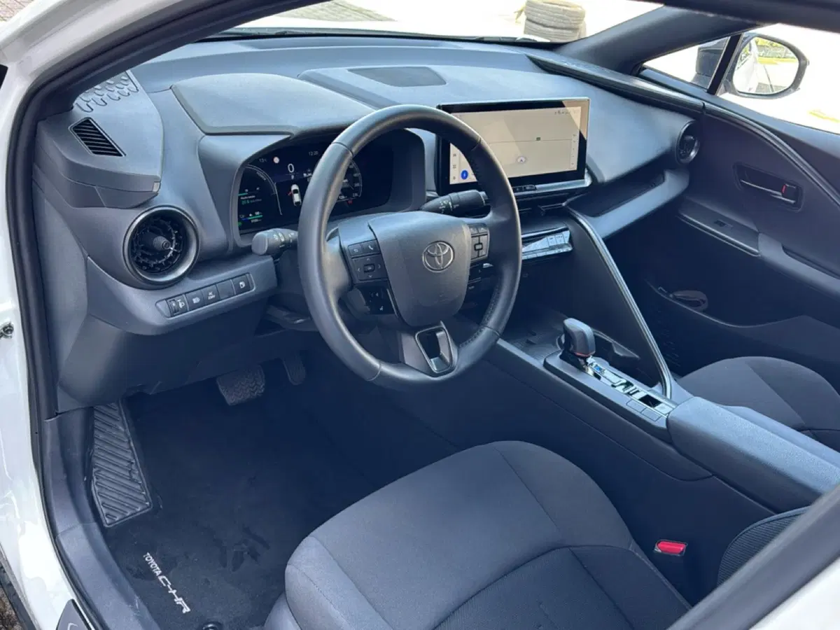 Toyota Toyota C-HR usata a Ferrara (18)