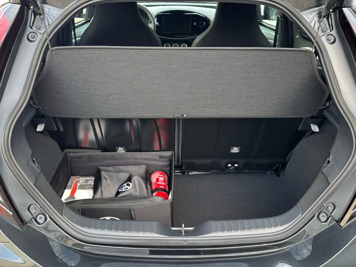 Toyota Aygo X nuova a Ferrara (17)