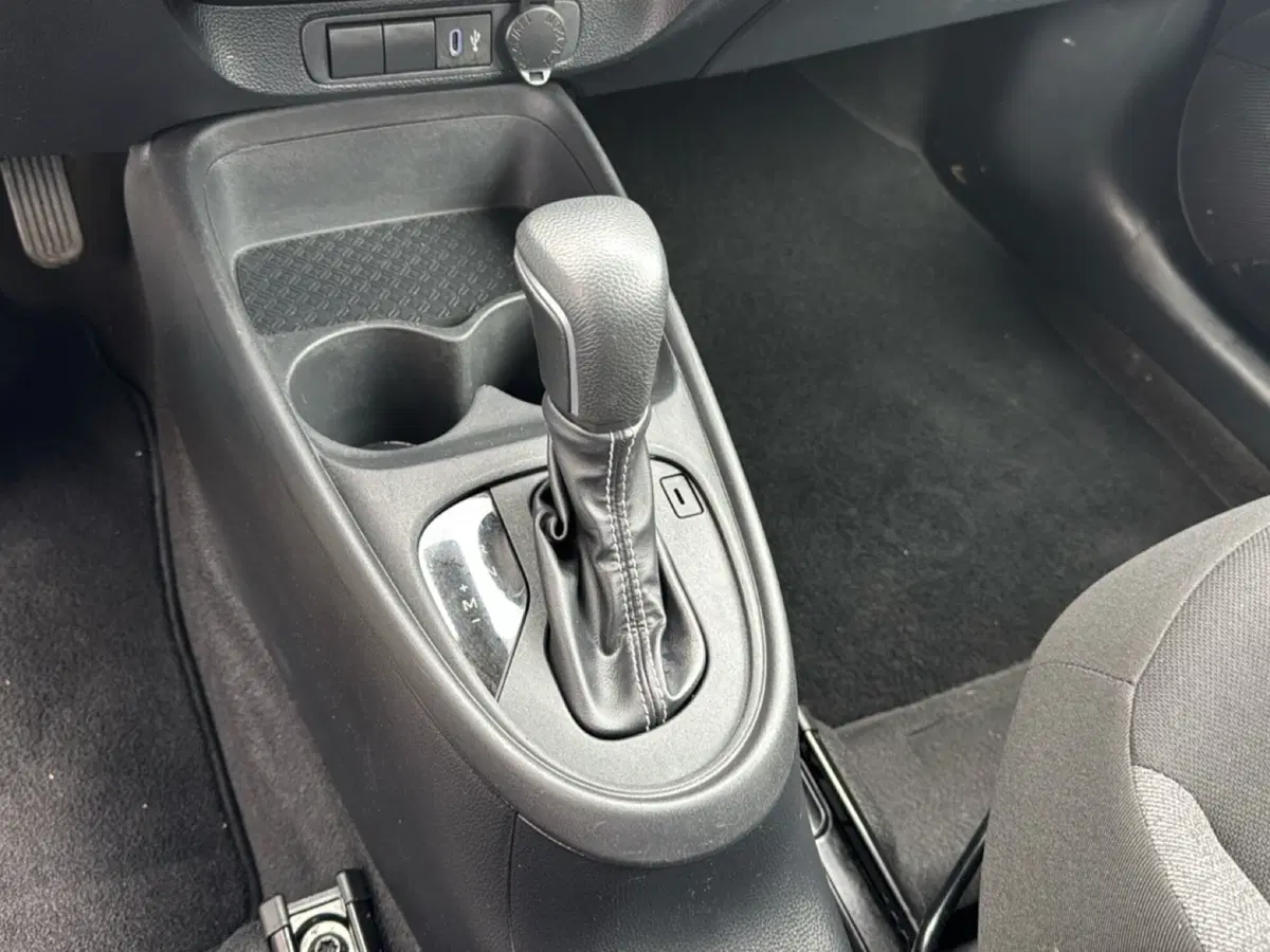 Toyota Aygo X usata a Ferrara (12)
