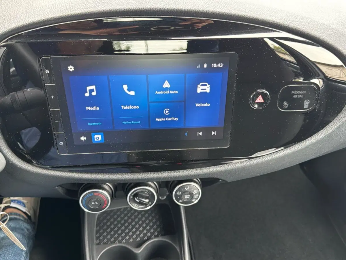 Toyota Aygo X usata a Ferrara (17)