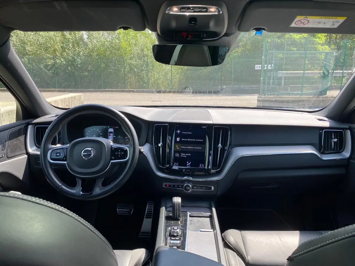 Volvo XC60 usata a Como (6)