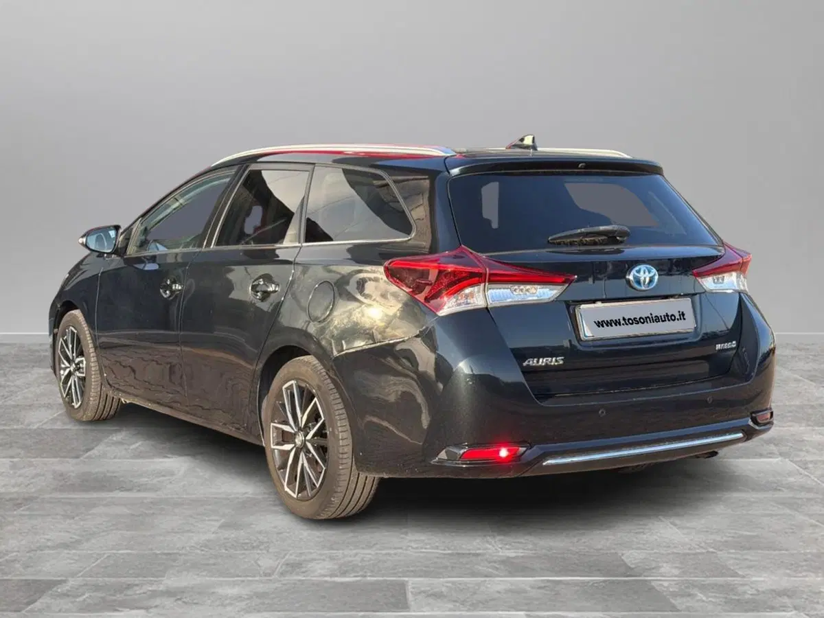 Toyota Auris Station Wagon usata a Siena (7)