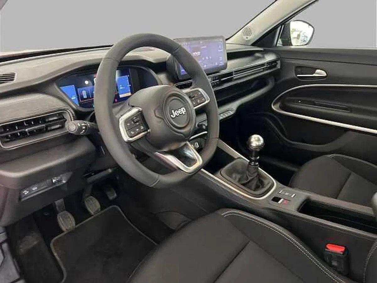 Jeep Avenger usata a Roma (10)