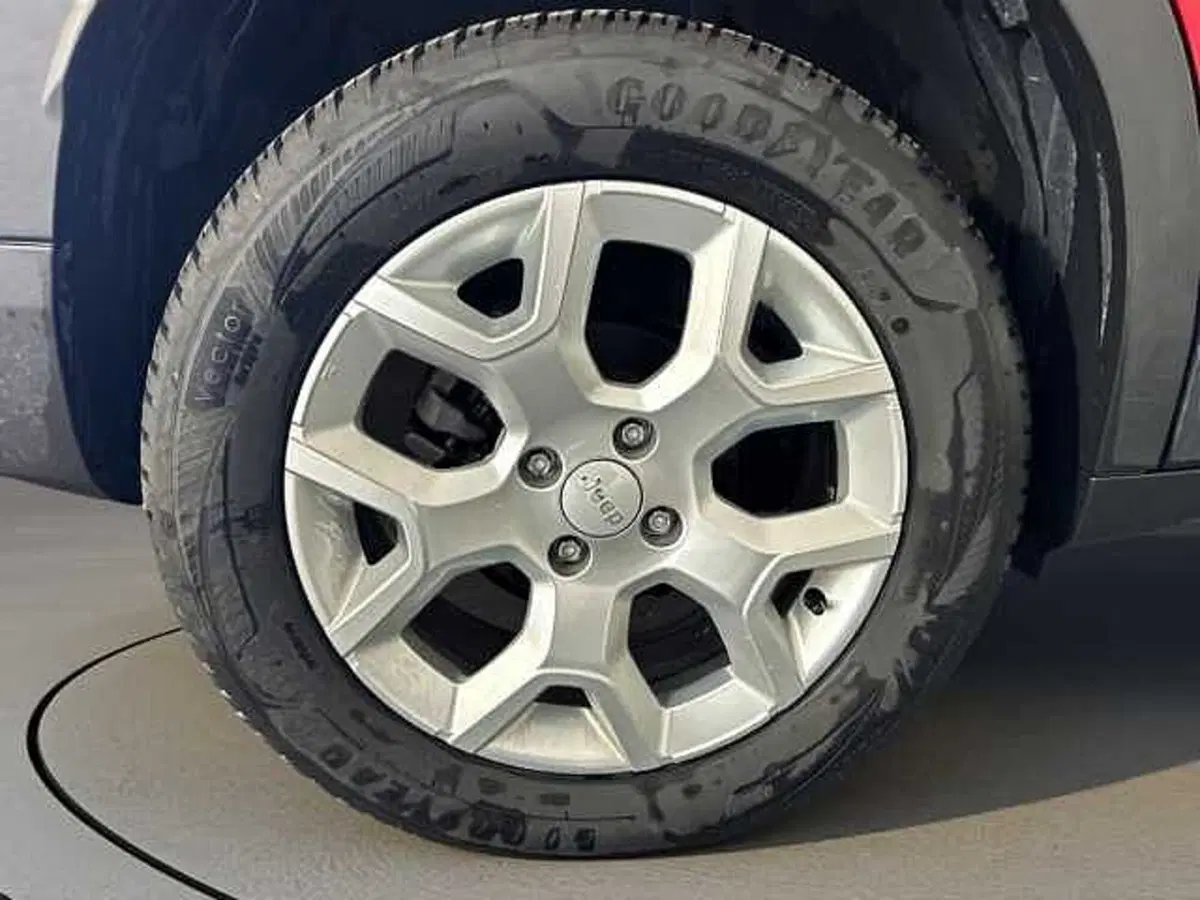 Jeep Avenger usata a Roma (7)