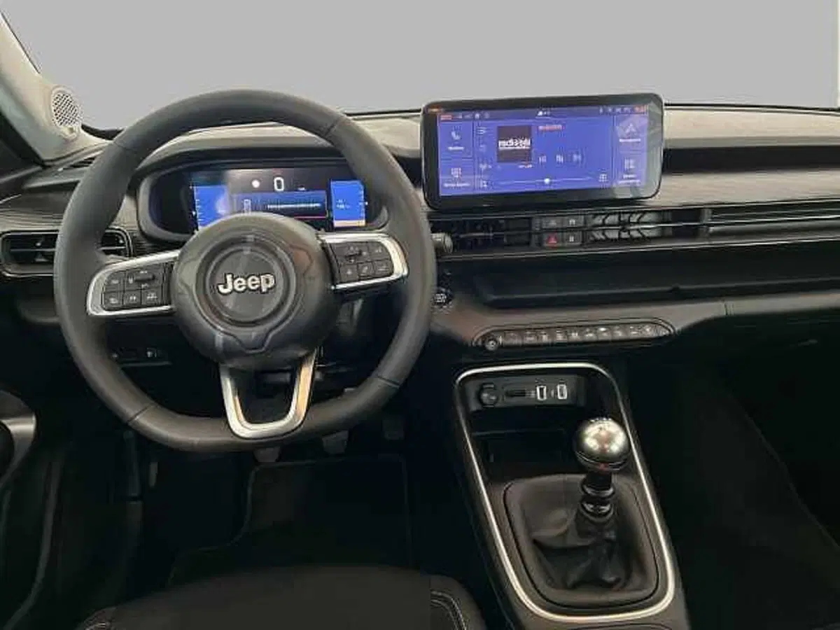 Jeep Avenger usata a Roma (8)