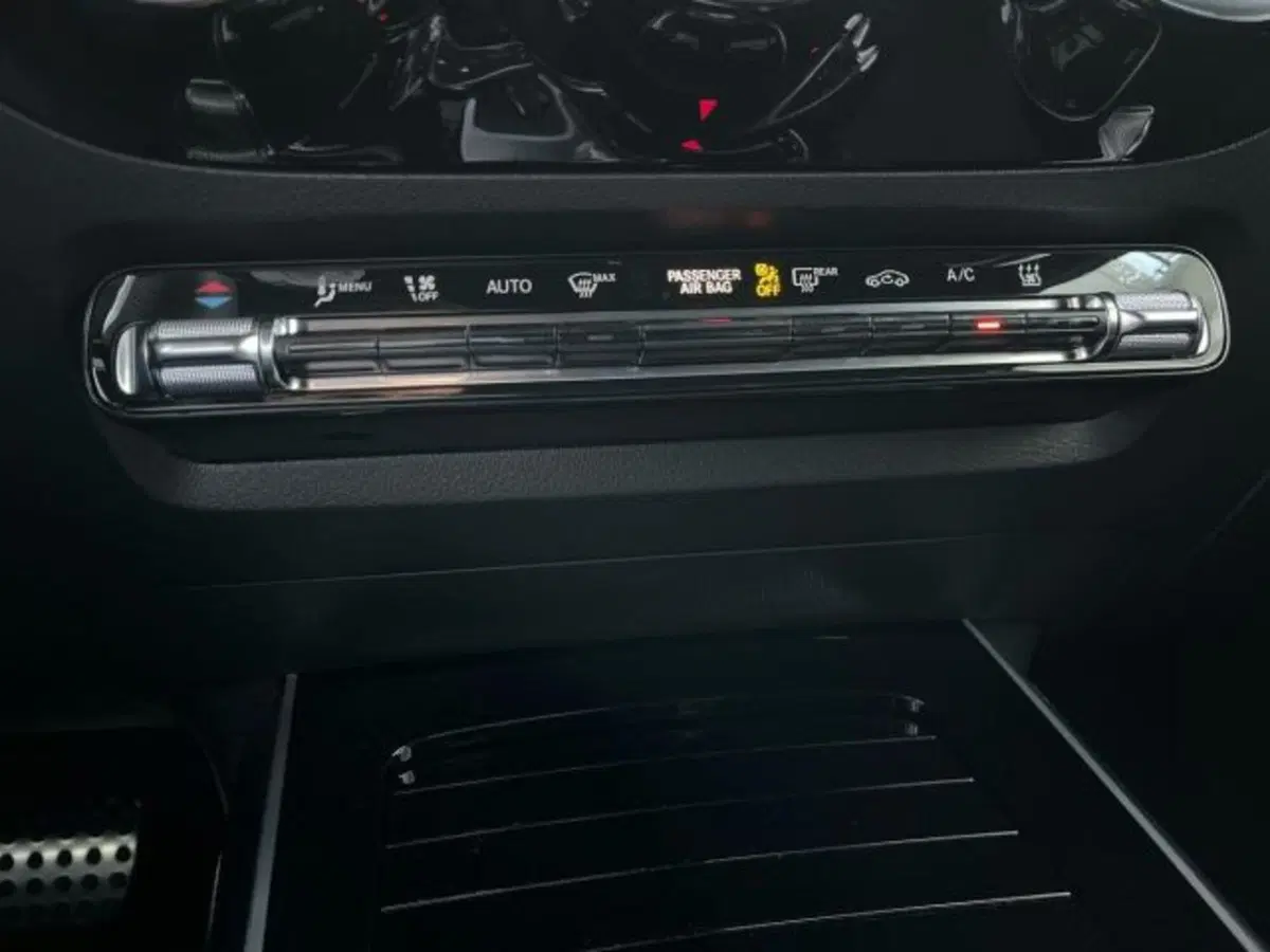 Mercedes-Benz GLA SUV usata a Verona (14)