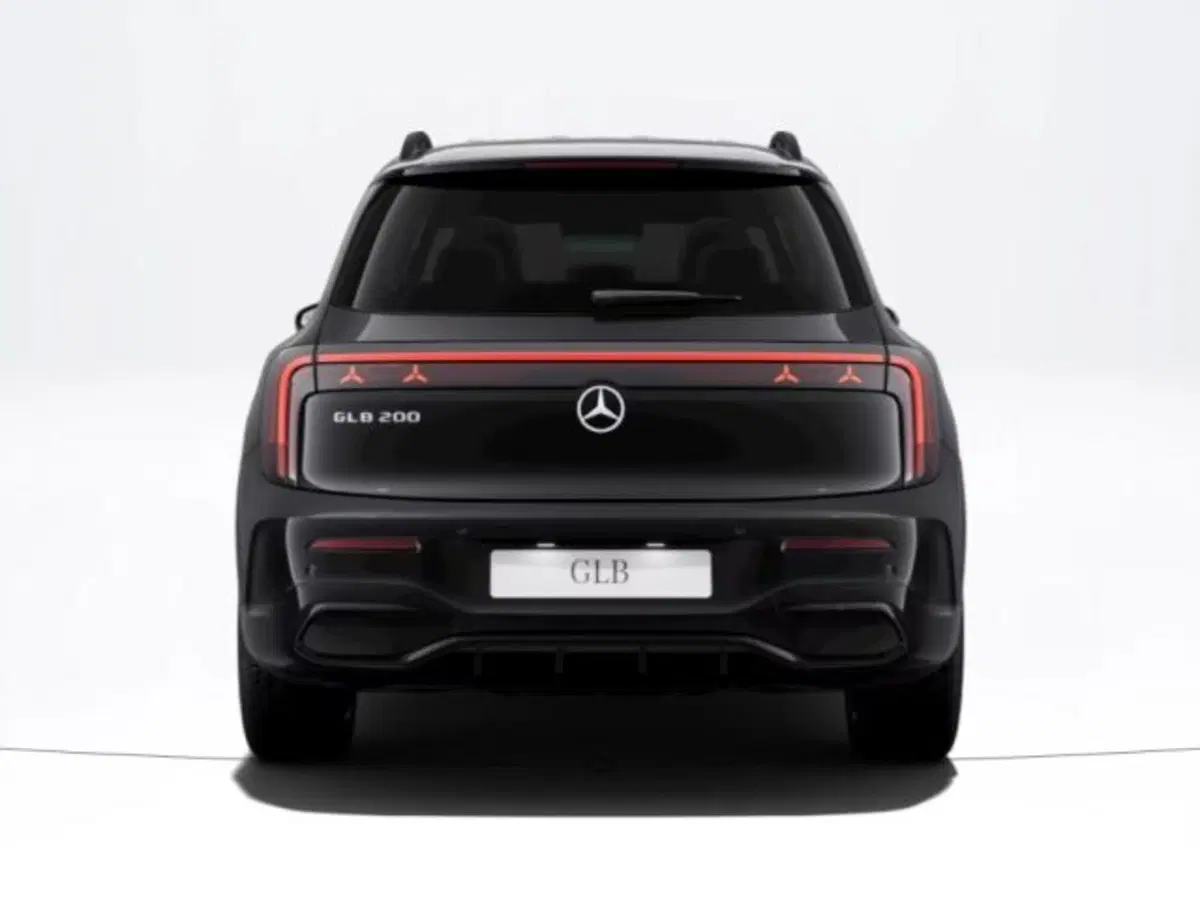 Mercedes-Benz GLB nuova a Verona (4)
