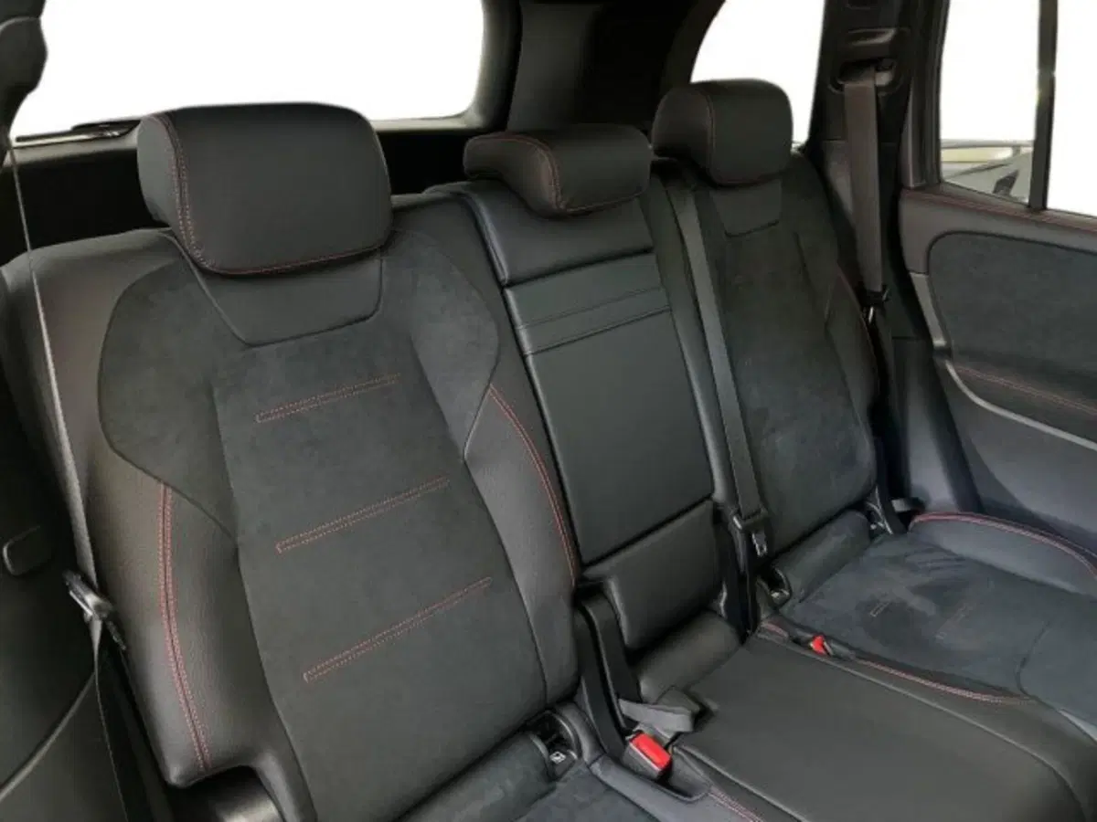 Mercedes-Benz GLB nuova a Verona (15)