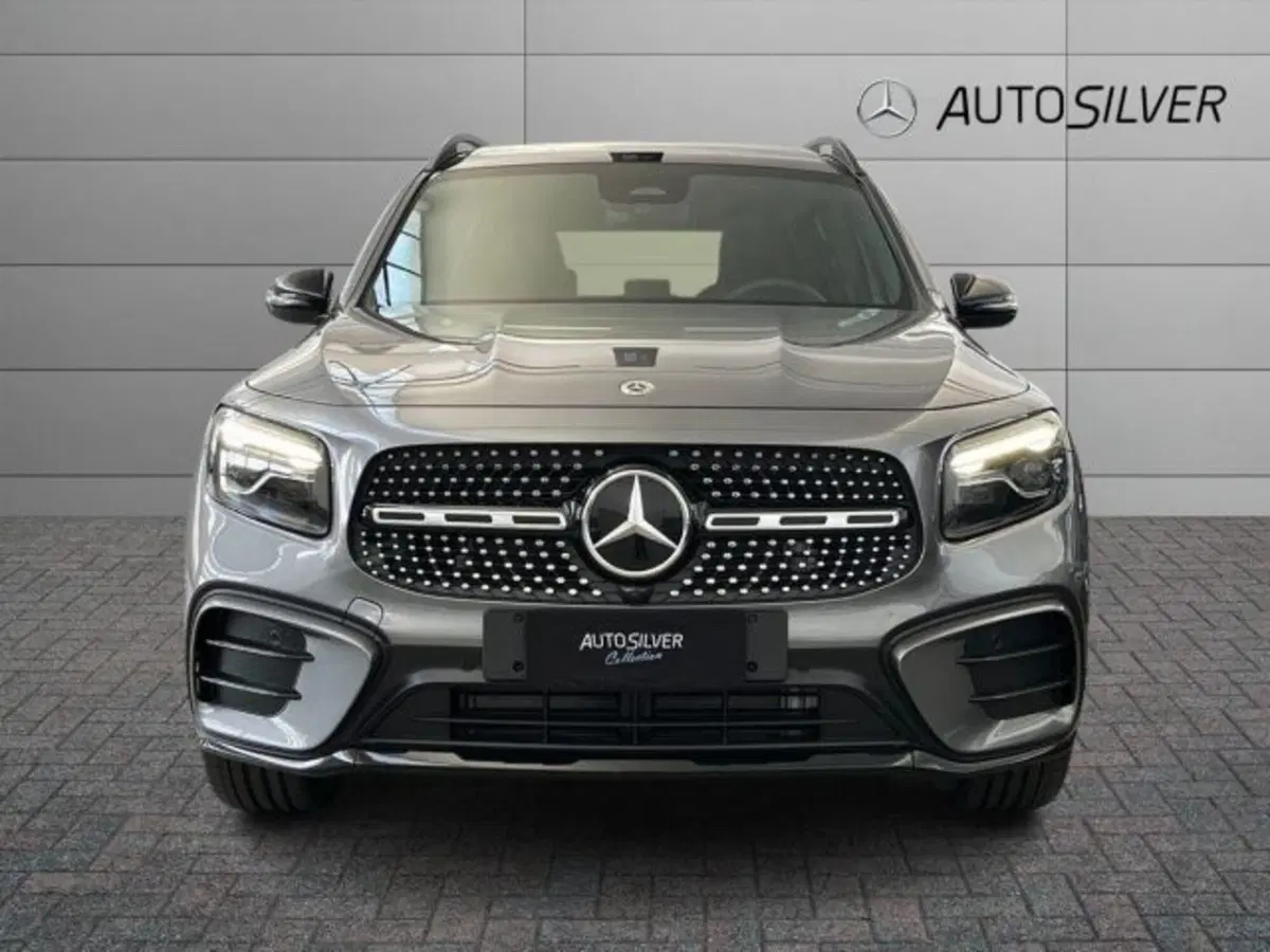 Mercedes-Benz GLB nuova a Verona (3)