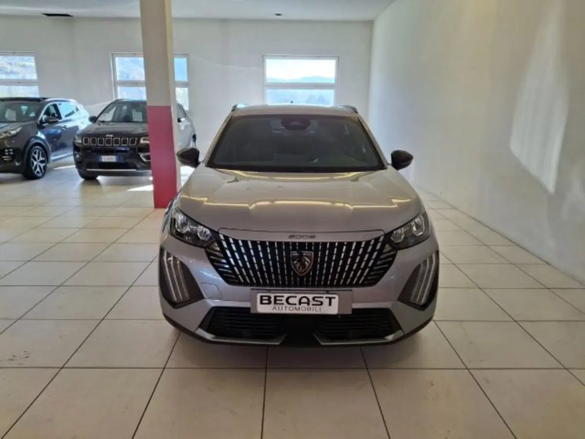 Peugeot 2008 nuova a Vicenza (2)