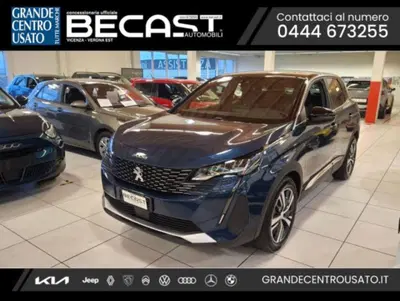 Peugeot 3008 1.2 hybrid Allure 145cv e-dcs6 del 2024 usata a Brendola