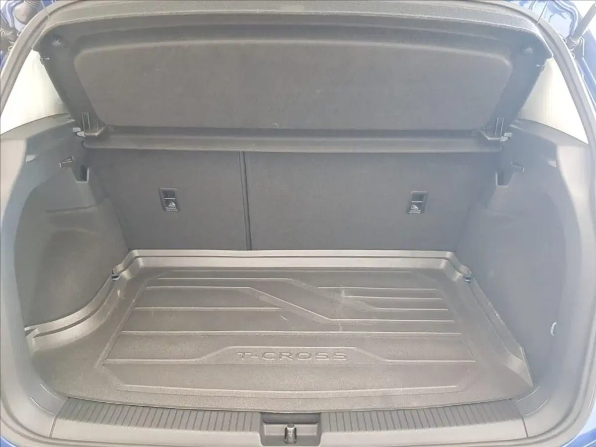 Volkswagen T-Cross usata a Lucca (15)