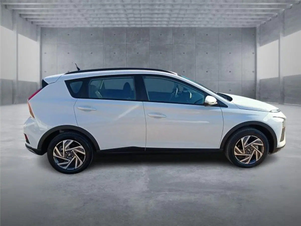 Hyundai Bayon usata a Bari (7)