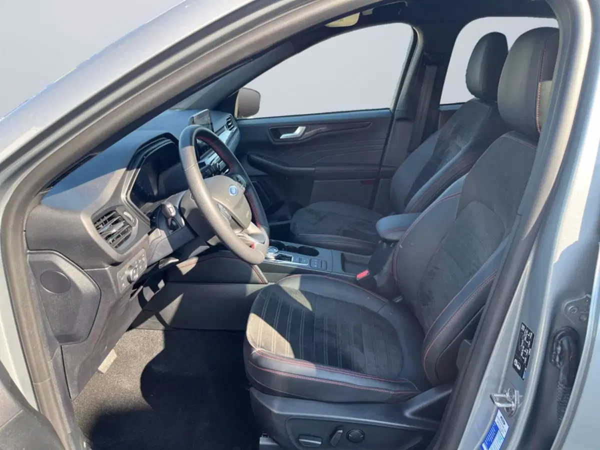 Ford Kuga usata a Milano (10)