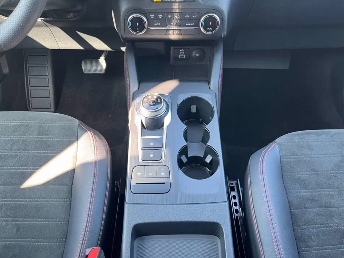 Ford Kuga usata a Milano (16)