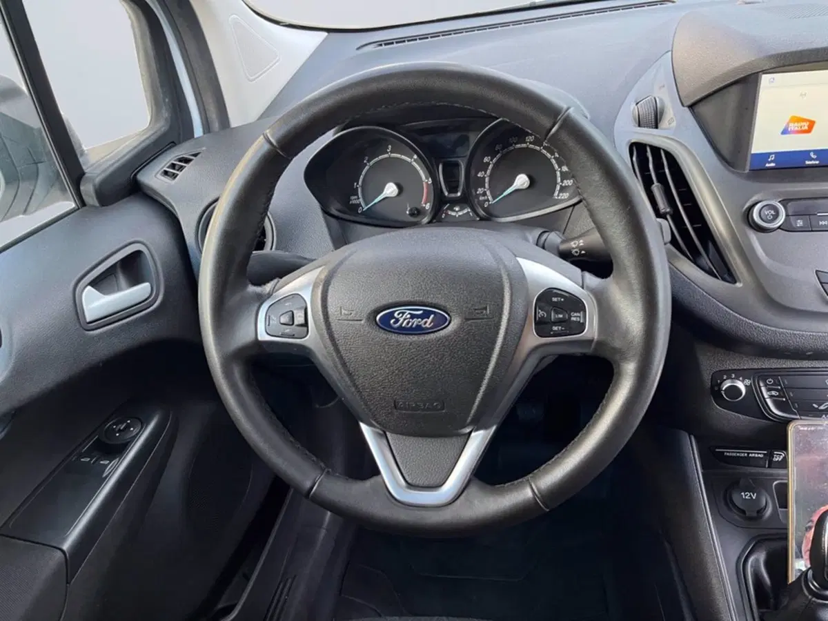 Ford Transit Courier usata a Milano (11)