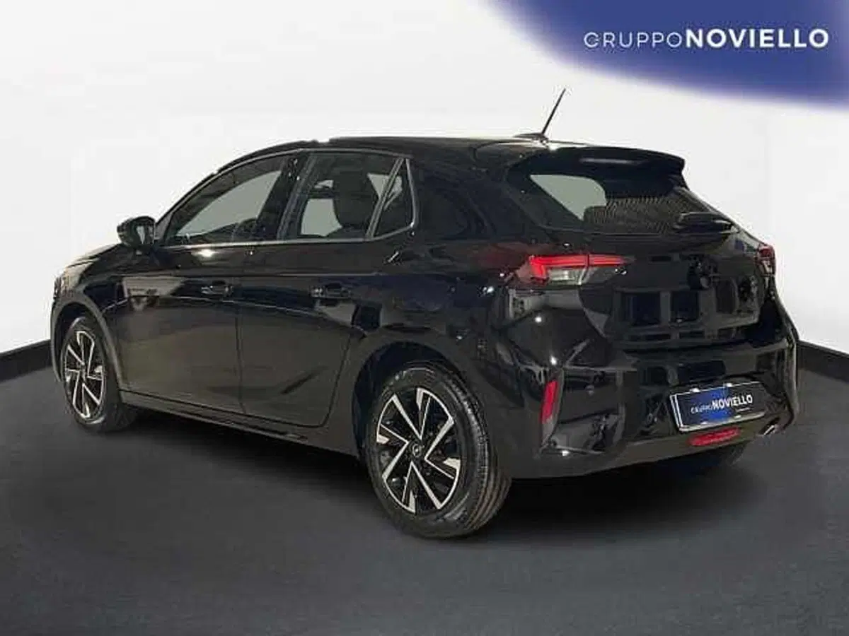 Opel Corsa nuova a Salerno (5)