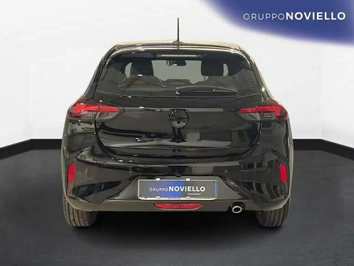 Opel Corsa nuova a Salerno (6)