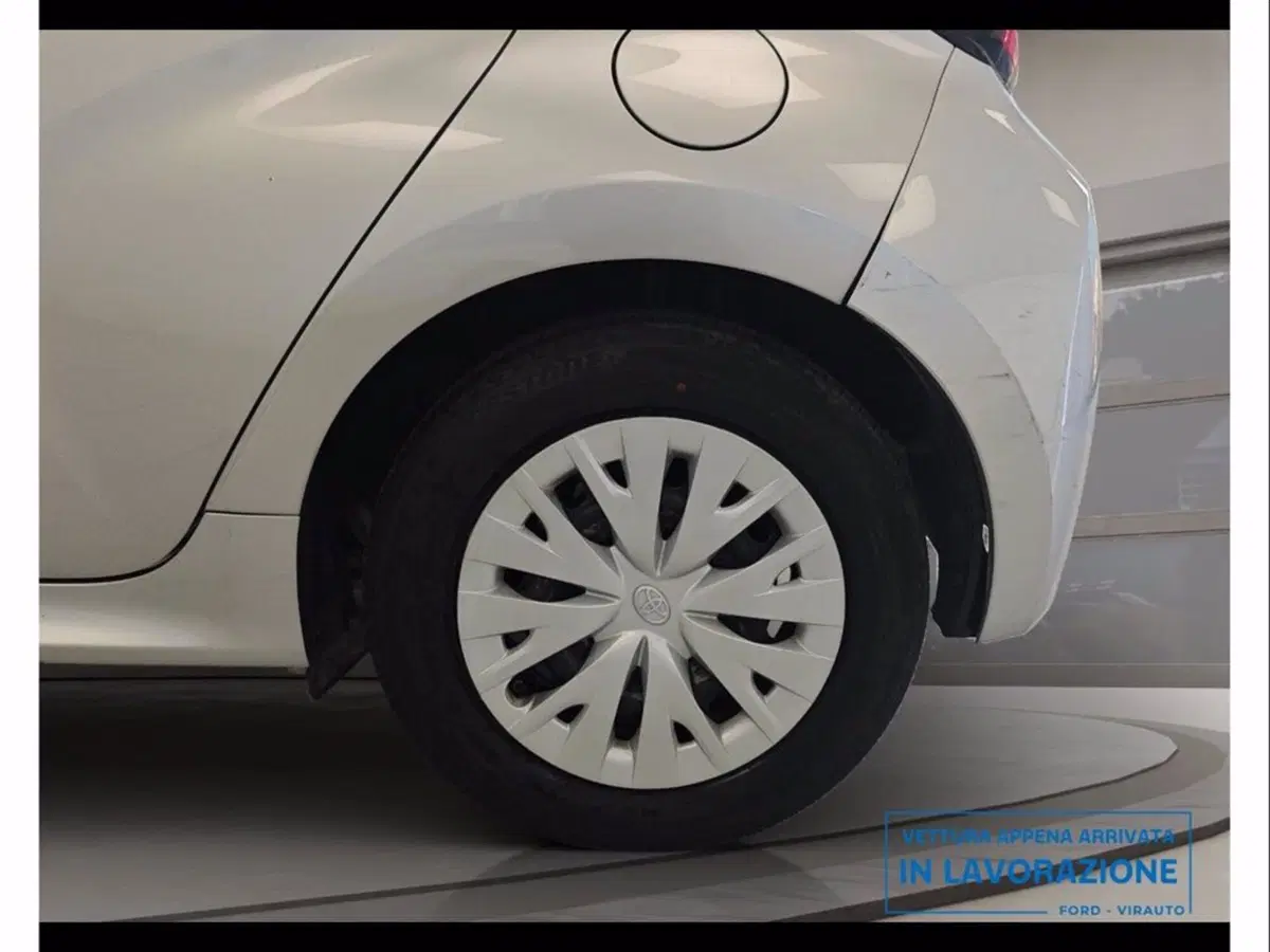 Toyota Yaris usata a Catania (18)
