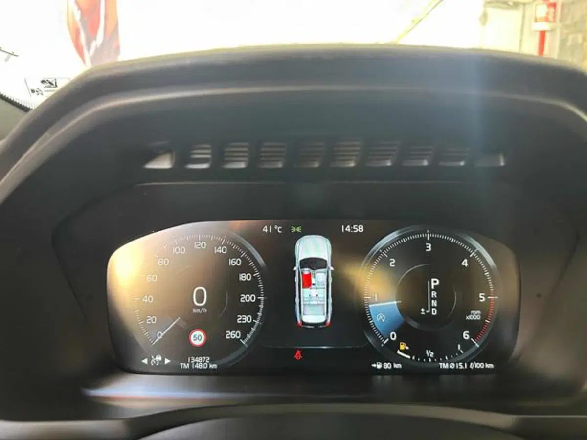 Volvo XC90 usata a Vercelli (14)