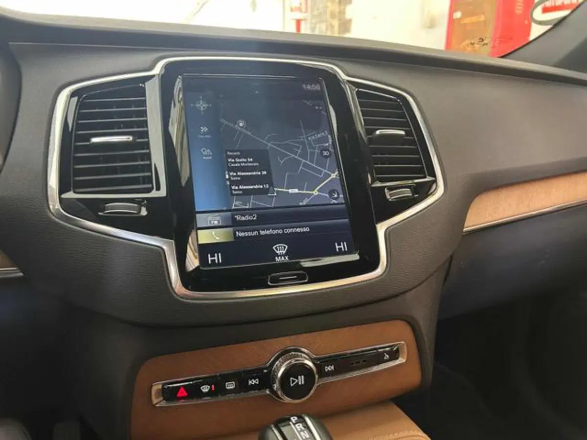 Volvo XC90 usata a Vercelli (15)