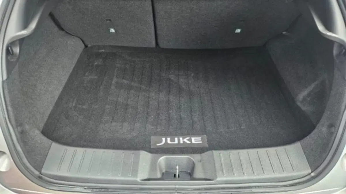 Nissan Juke usata a Lucca (17)