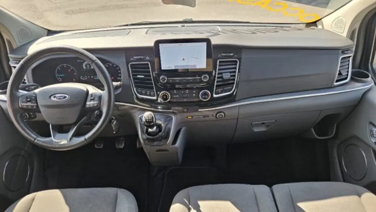 Ford Tourneo Custom usata a Lucca (16)