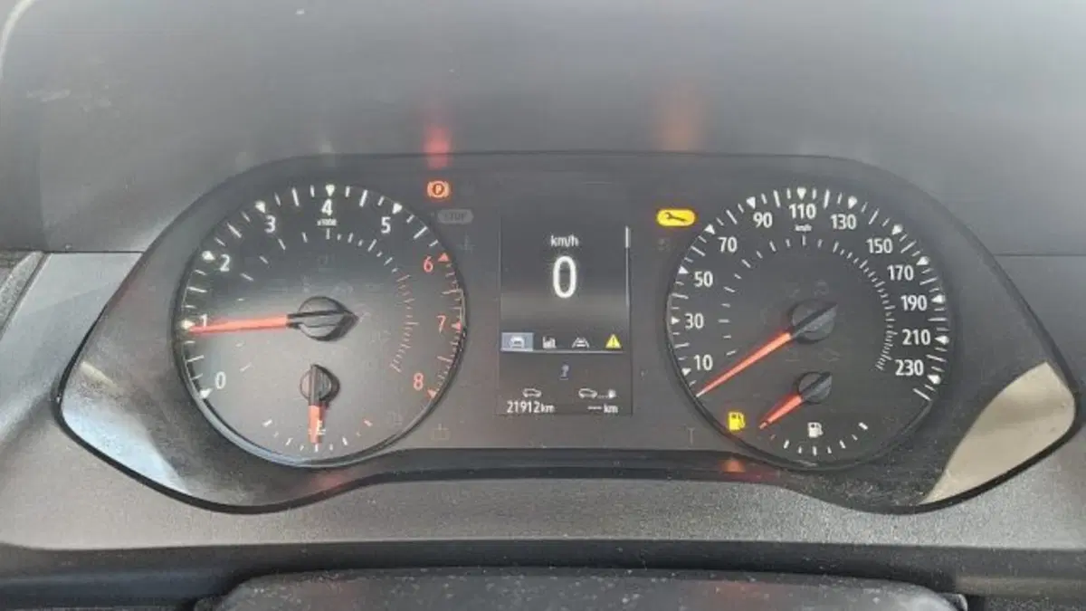 Nissan Townstar usata a Lucca (15)