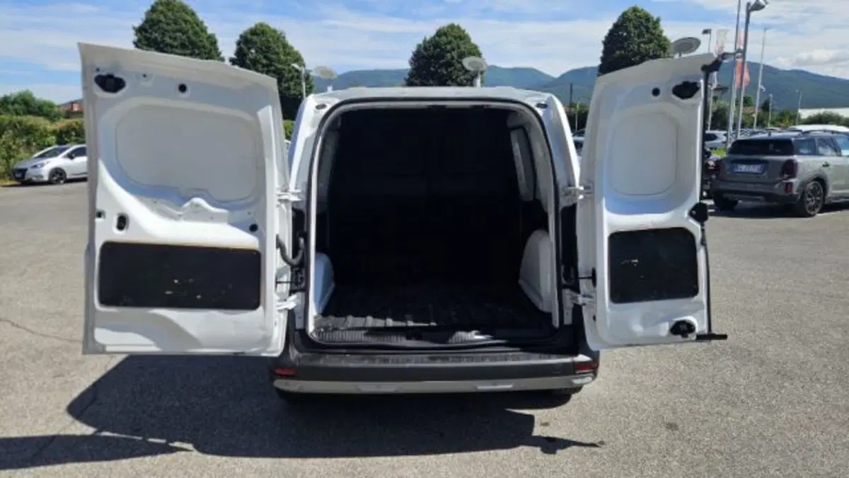 Nissan Townstar usata a Lucca (7)