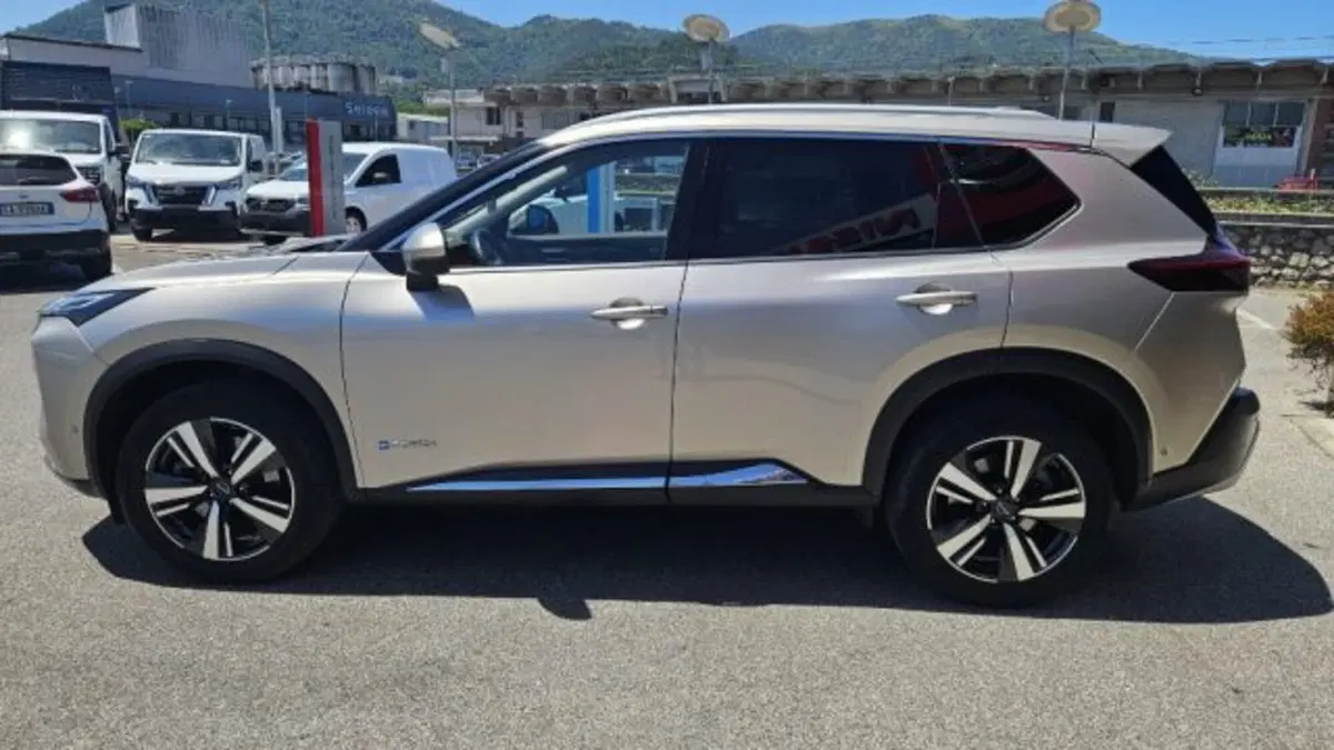 Nissan X-Trail usata a Lucca (7)