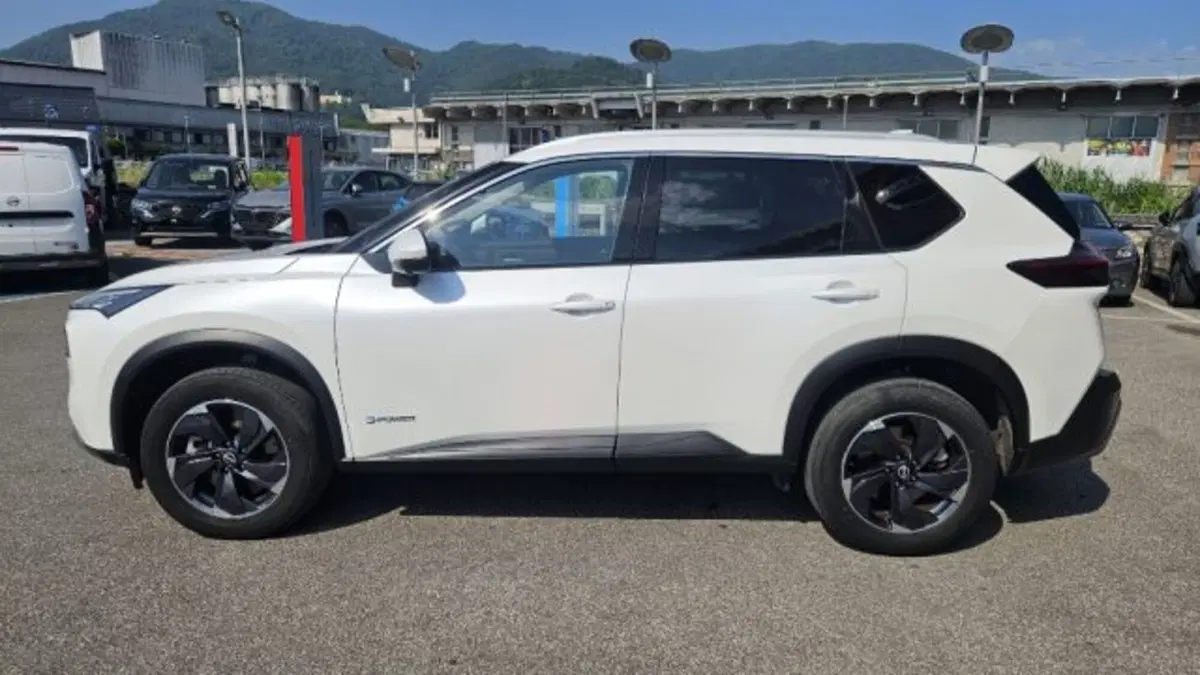Nissan X-Trail usata a Lucca (7)
