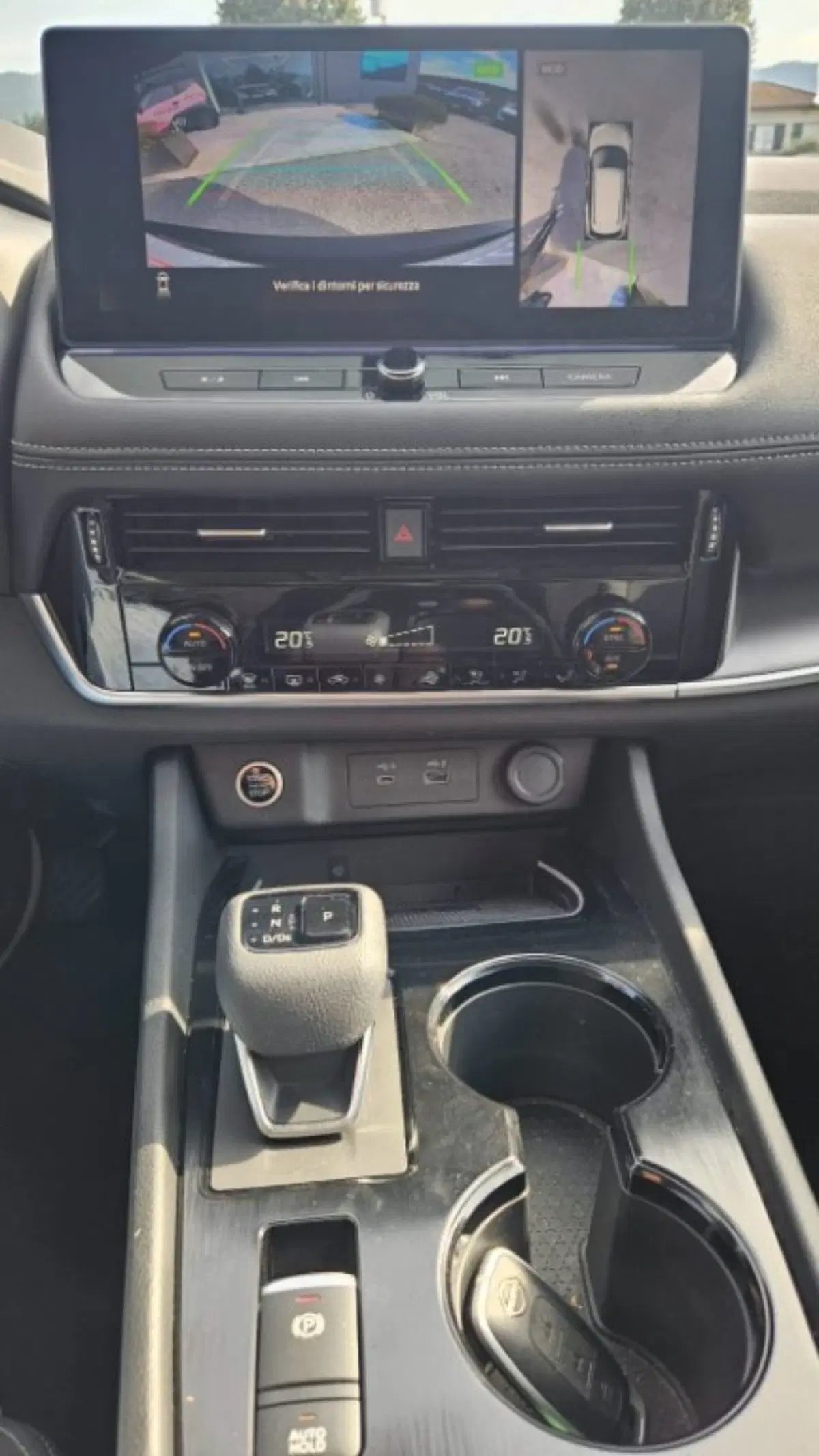Nissan X-Trail usata a Lucca (13)