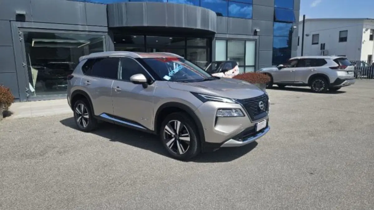 Nissan X-Trail usata a Lucca (2)