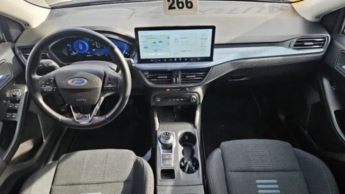 Ford Focus Station Wagon usata a Lucca (16)