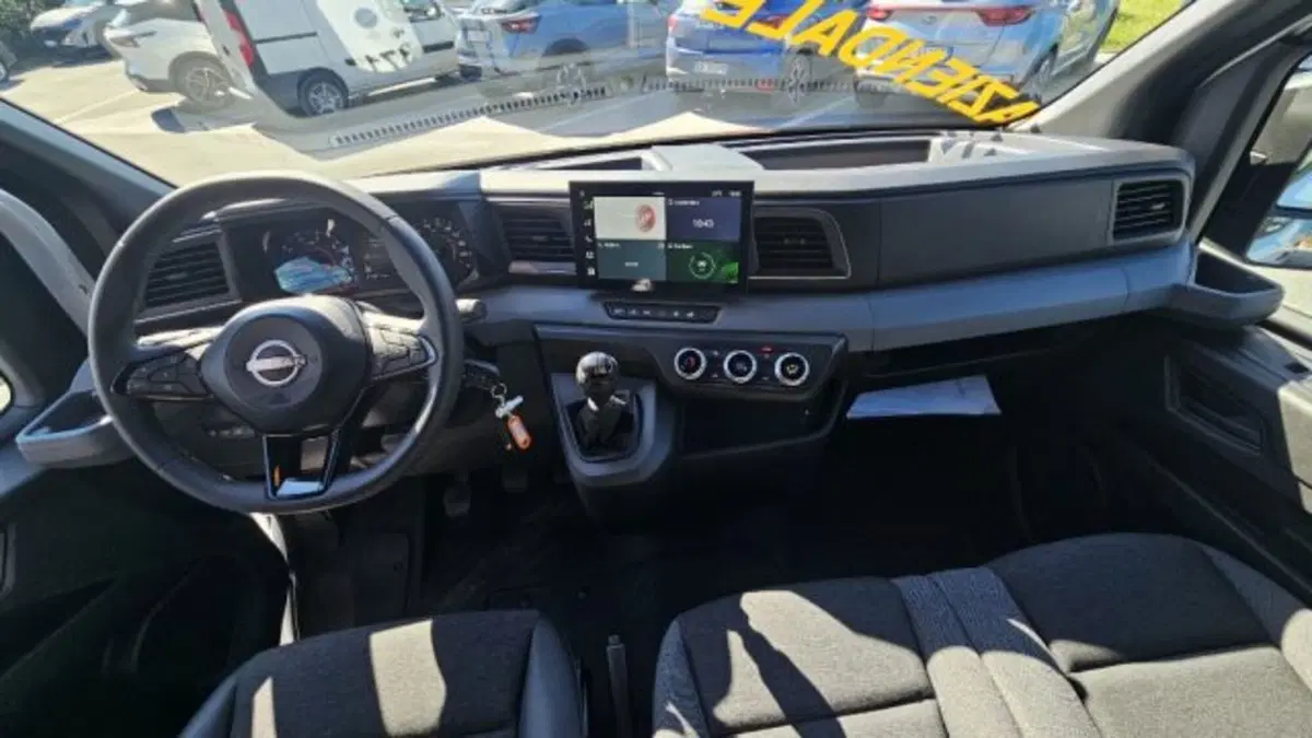Nissan Interstar Furgone usata a Lucca (14)