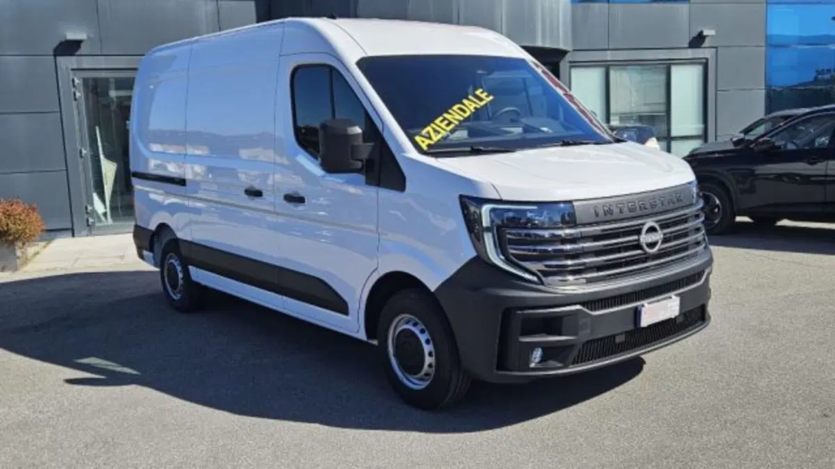 Nissan Interstar Furgone usata a Lucca (2)