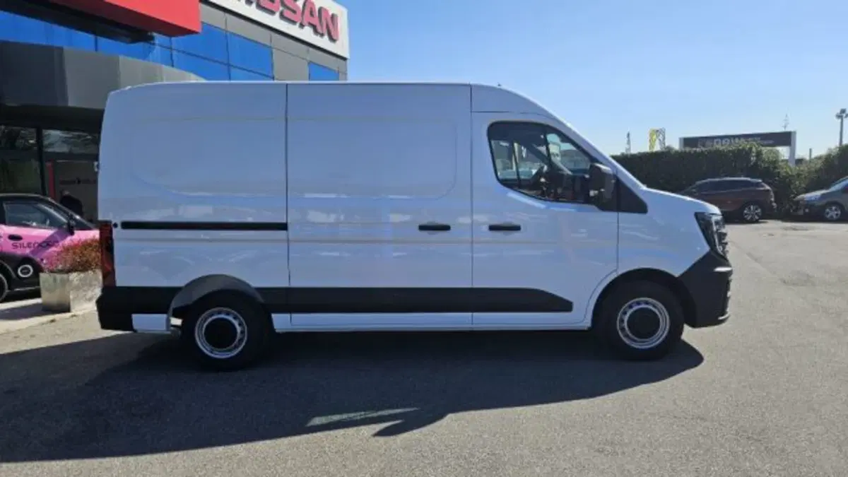 Nissan Interstar Furgone usata a Lucca (3)