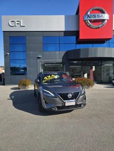 Nissan Qashqai 1.3 mhev Tekna 4wd 158cv xtronic del 2022 usata a Lucca