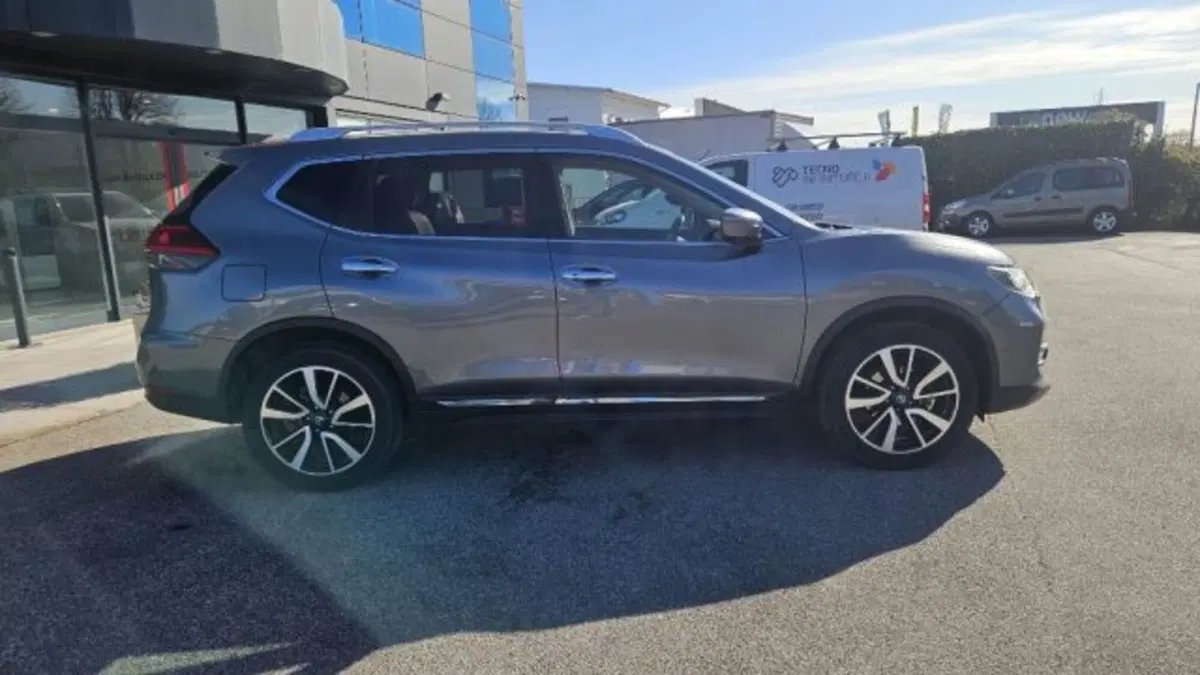 Nissan X-Trail usata a Lucca (3)